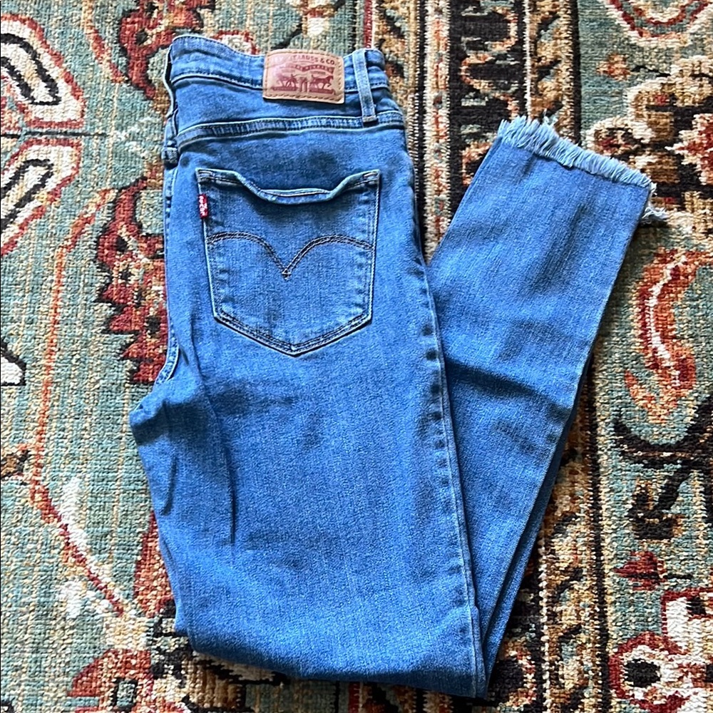 Levi's Women's High Rise Skinny Blue Jeans